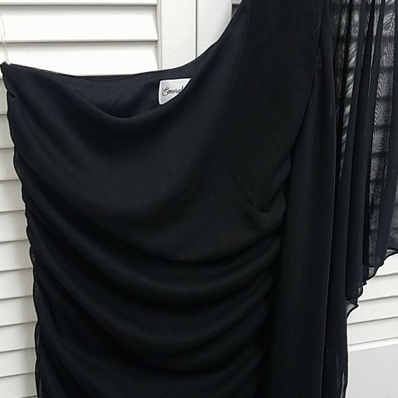 One shoulder evening dress - Picture 4 of 7